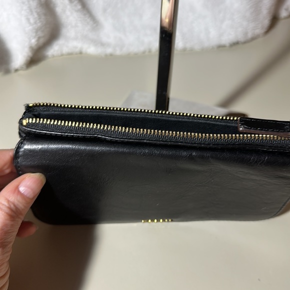 Fossil Bifold Wallet with Gold Tone Hardware - Picture 4 of 7